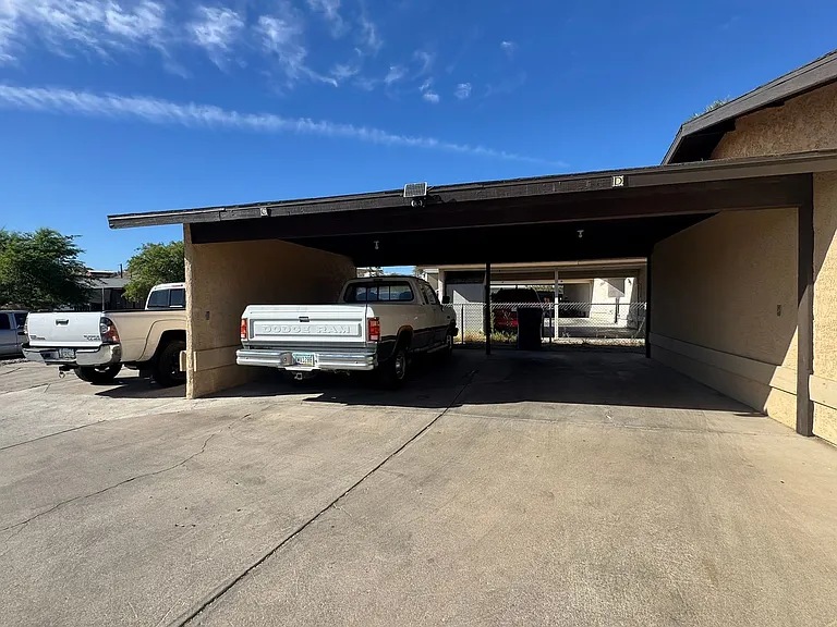 1539 Monte Vista Dr — Photo 2