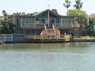 61 Nassau Dr, Rockport, TX 78382
