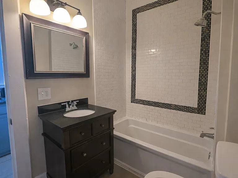 2115 Wallace St — Photo 14