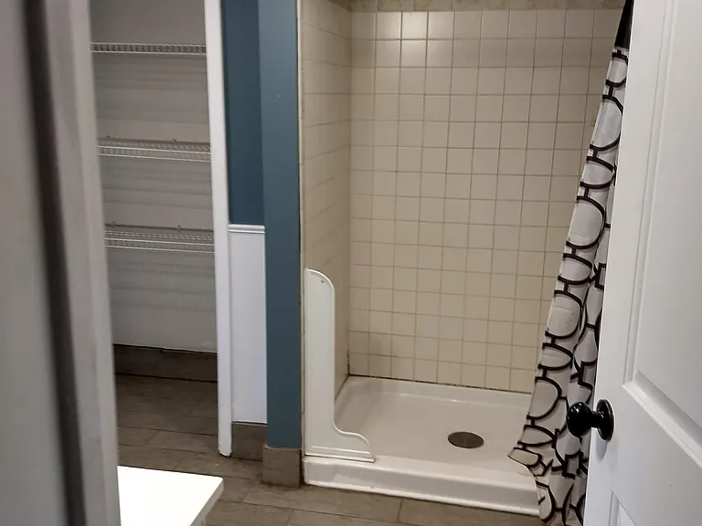 Bathroom - walk-in shower