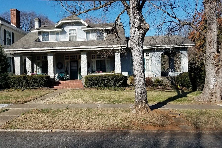 1st image of 107 Huron Ave