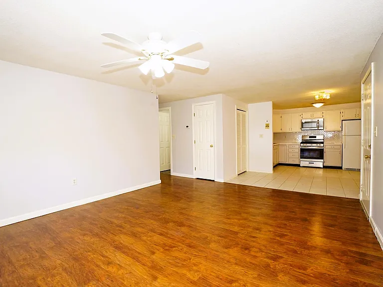 50 Brookside Dr #G5 — Photo 21