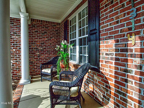 5th image of 1314 Suncrest Way
