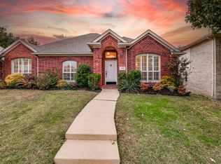 409 Ridge Meade Dr, Lewisville, TX 75067