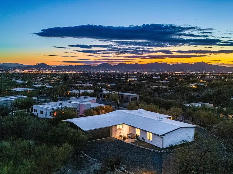 6660 N Camino Padre Isidoro — Photo 11