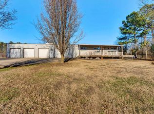 160 Porter St, Wellford, SC 29385