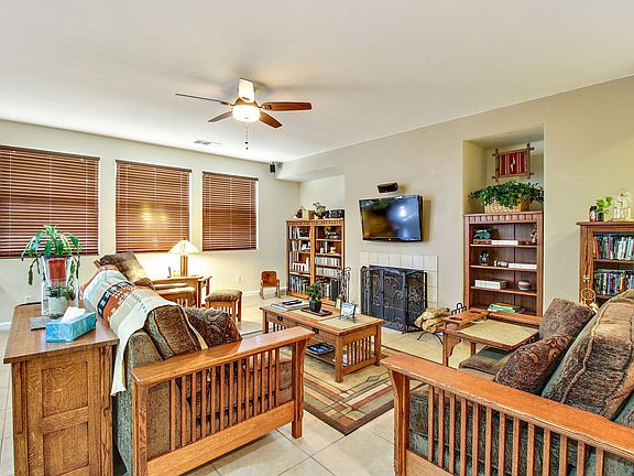 2nd image of 27713 Auburn Ln