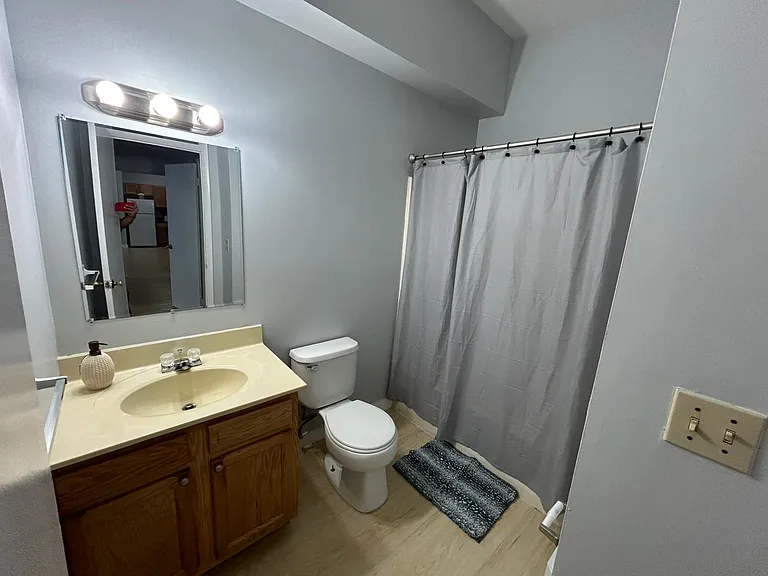 206 E Ayre St #15 — Photo 6