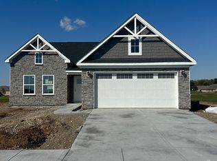 1122 Senate Dr, Edinburgh, IN 46124