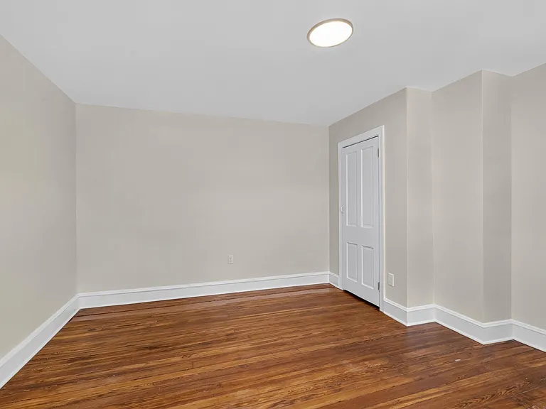 6347 McCallum St #2 — Photo 16