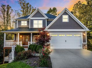 353 Villa View Dr, Morgantown, WV 26505