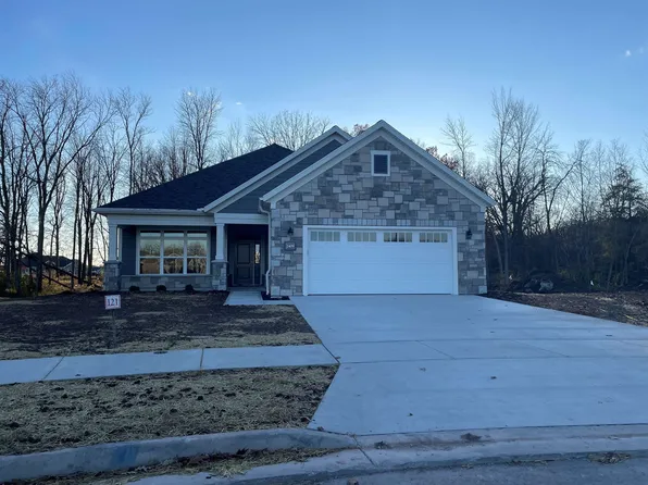 2409 Mensa Ct, Green Bay, WI 54311