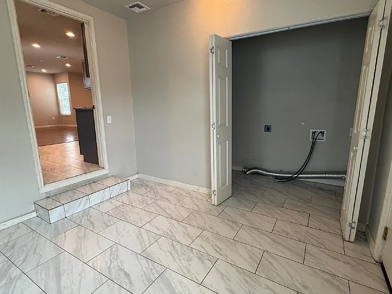 802 Alametos #A — Photo 9