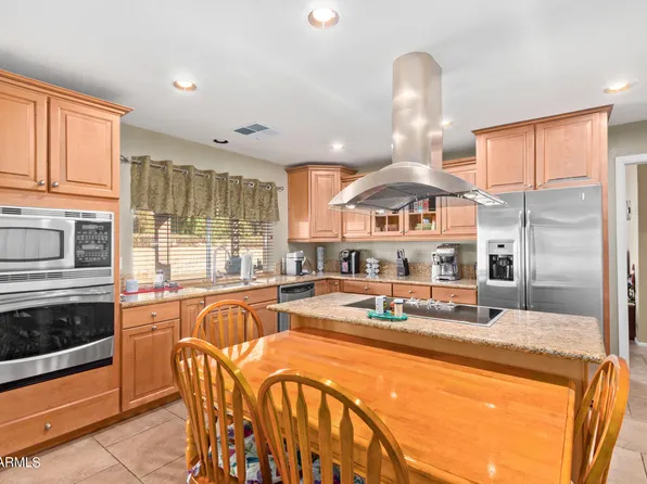 6102 W CHOLLA Street, Glendale, AZ 85304