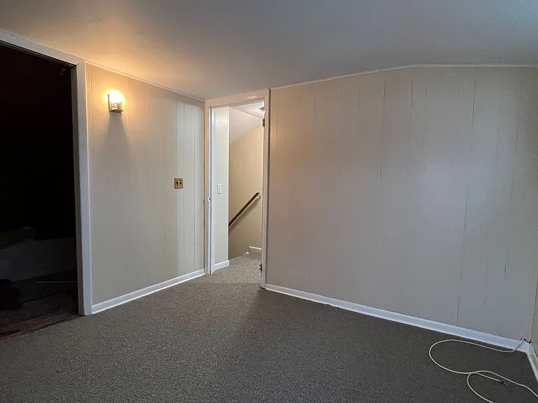 331 Leonard Rd — Photo 16