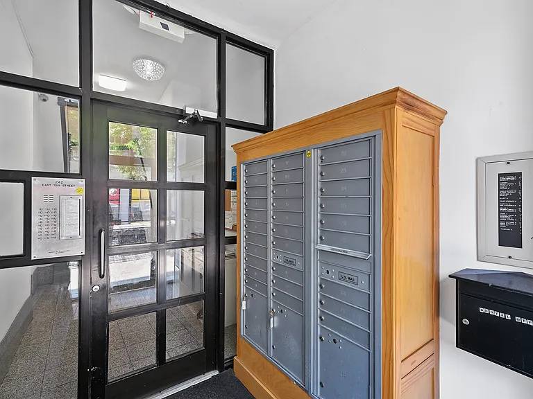 242 E 10th St #19 — Photo 9