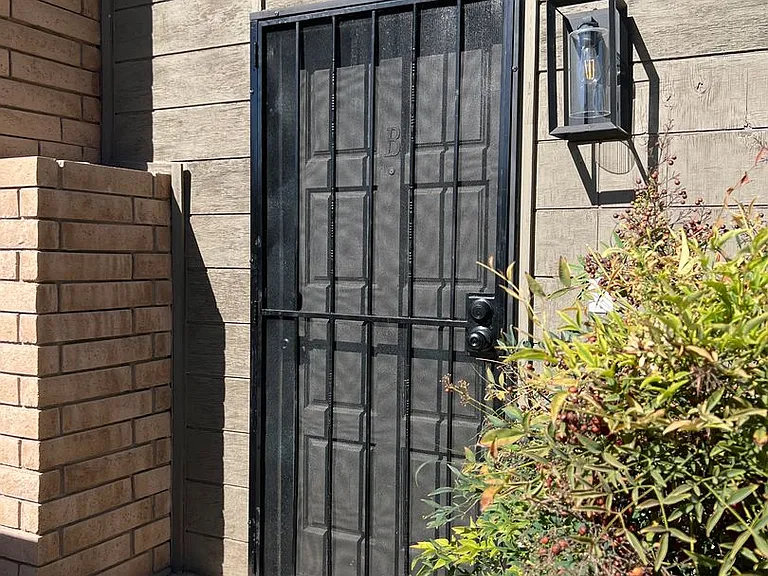 6811 Klamath Way — Photo 30
