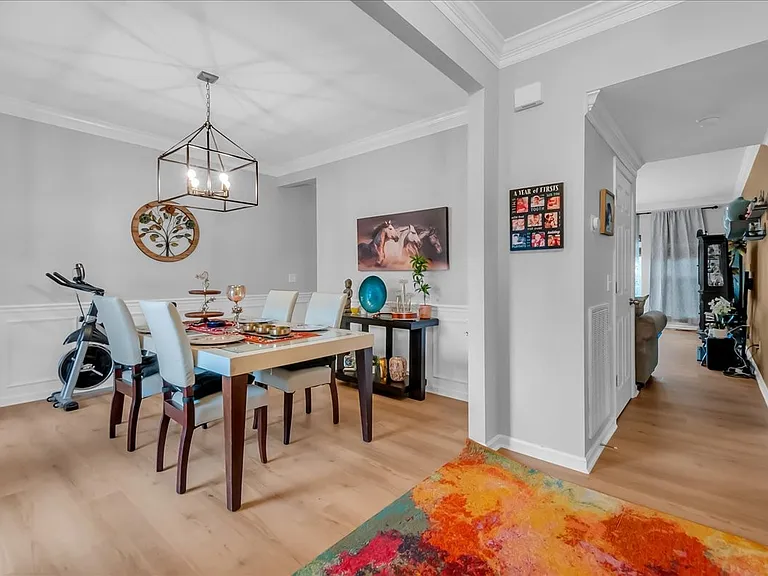 6000 Thrush Ct — Photo 6