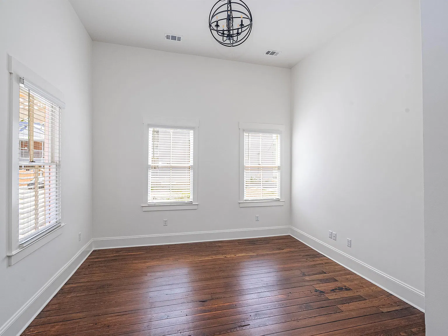 1401 Jefferson St - 1401 — Photo 3