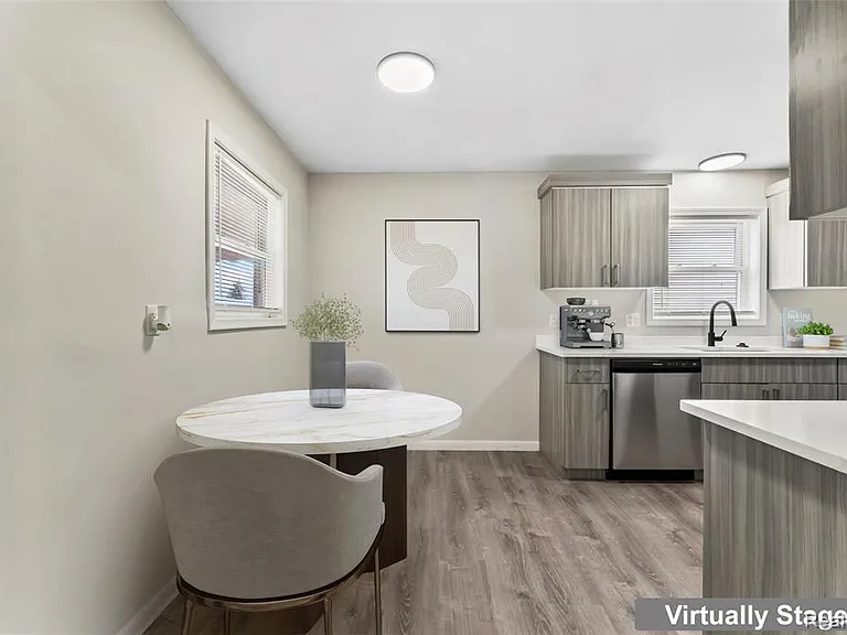 27210 Seyburn Ave — Photo 15