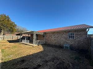 2nd image of 365 Cedar Creek Dr