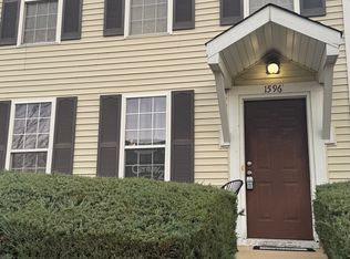 1596 Linden Park Ln, Aurora, IL 60504