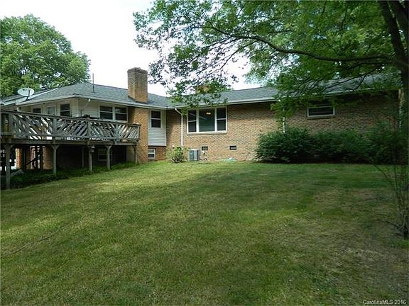 4th image of 3132 Westerwood Dr
