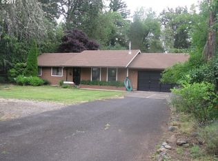 1609 W Main St, Cottage Grove, OR 97424