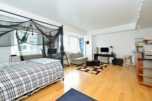 Rented by Great Jones Realty | media 9