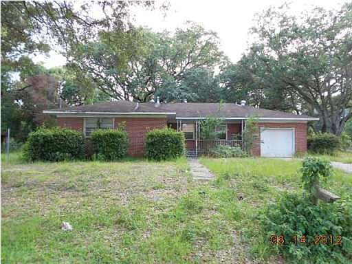 1st image of 615 Cary Memorial Dr