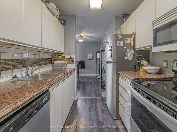 4th image of 540 Talbot Pl #101