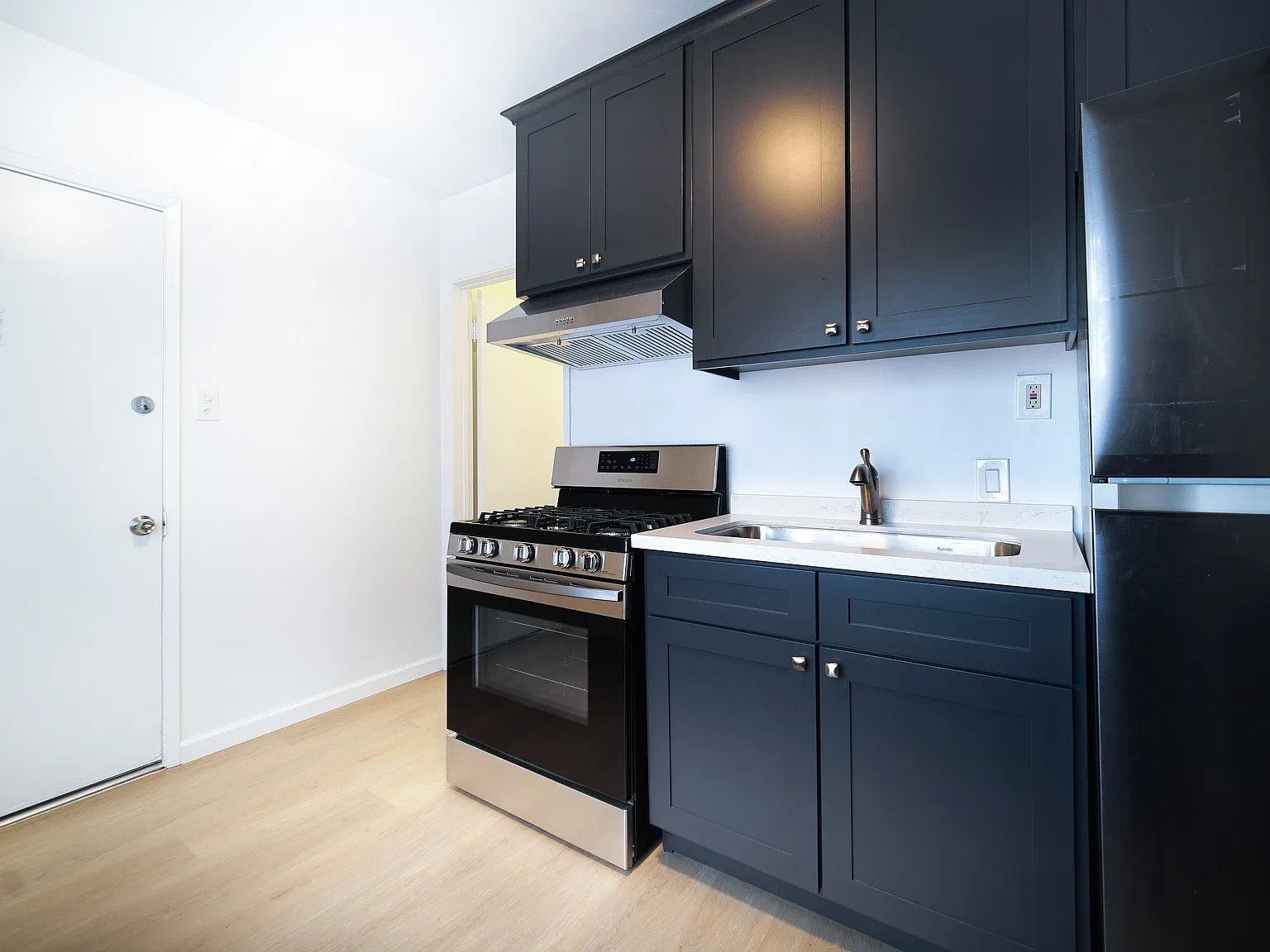 1 bed, 552 sqft, $1,850 — Photo 4