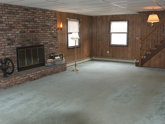 3rd image of 494 Kime Ave