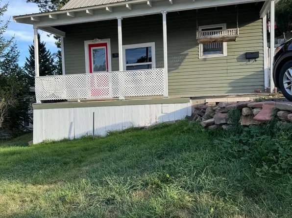 303 Grove St, Lead, SD 57754