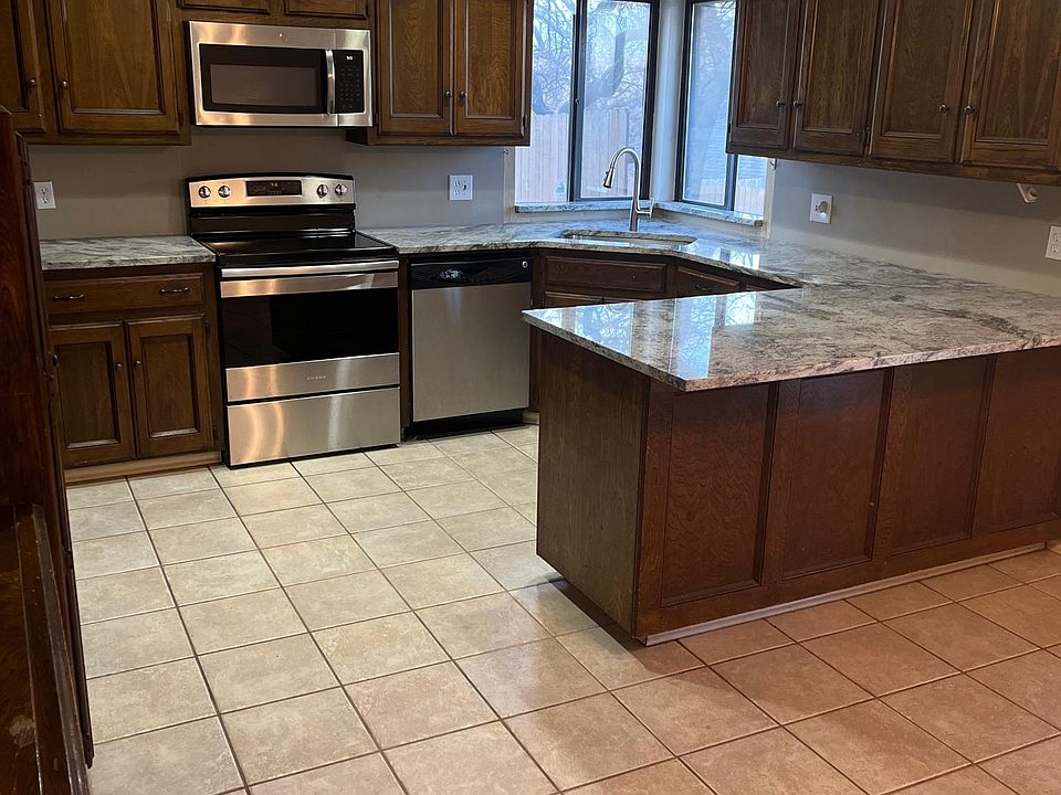 1st image of 2512 Northwood Ln