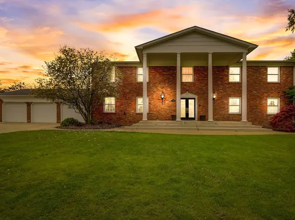 2220 Golfside Dr, Lebanon, IN 46052