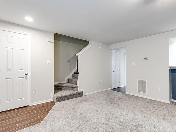 5th image of 3015 Montfort Loop #3015