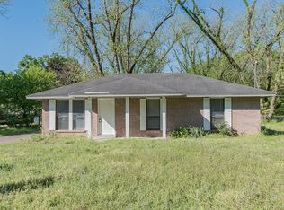 115 Mallory Ln, Elmore, AL 36025