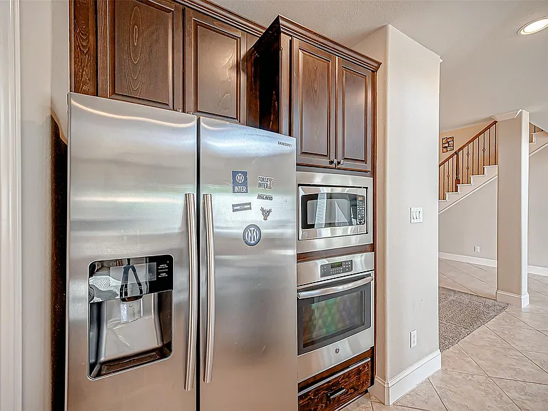 12604 Floral Park Ln — Photo 18