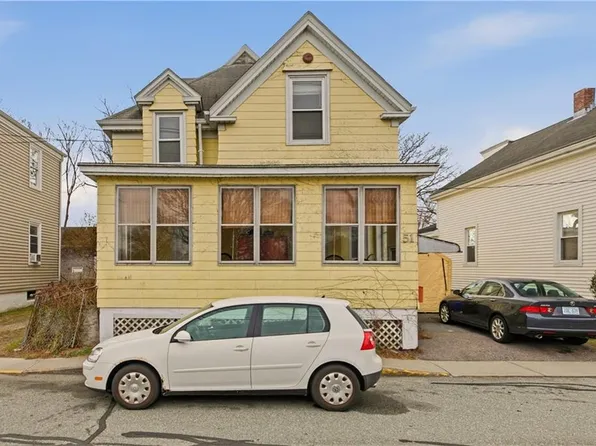 51 Warner St, Newport, RI 02840