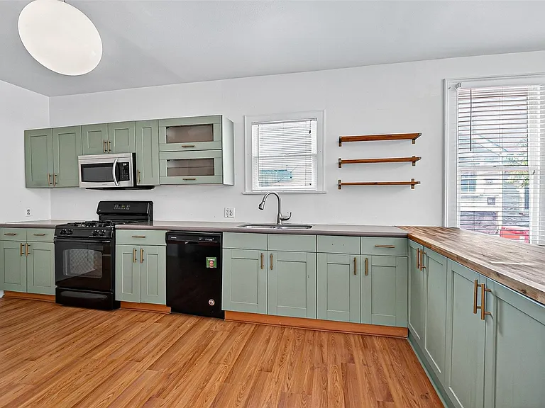 2519 Stevens St — Photo 20