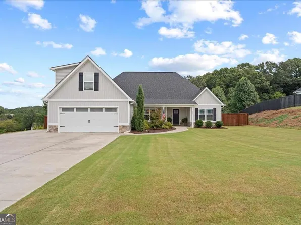 235 Willow Haven St SE, Calhoun, GA 30701