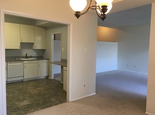11620 Ivystone Ct APT 201, Reston, VA 20191