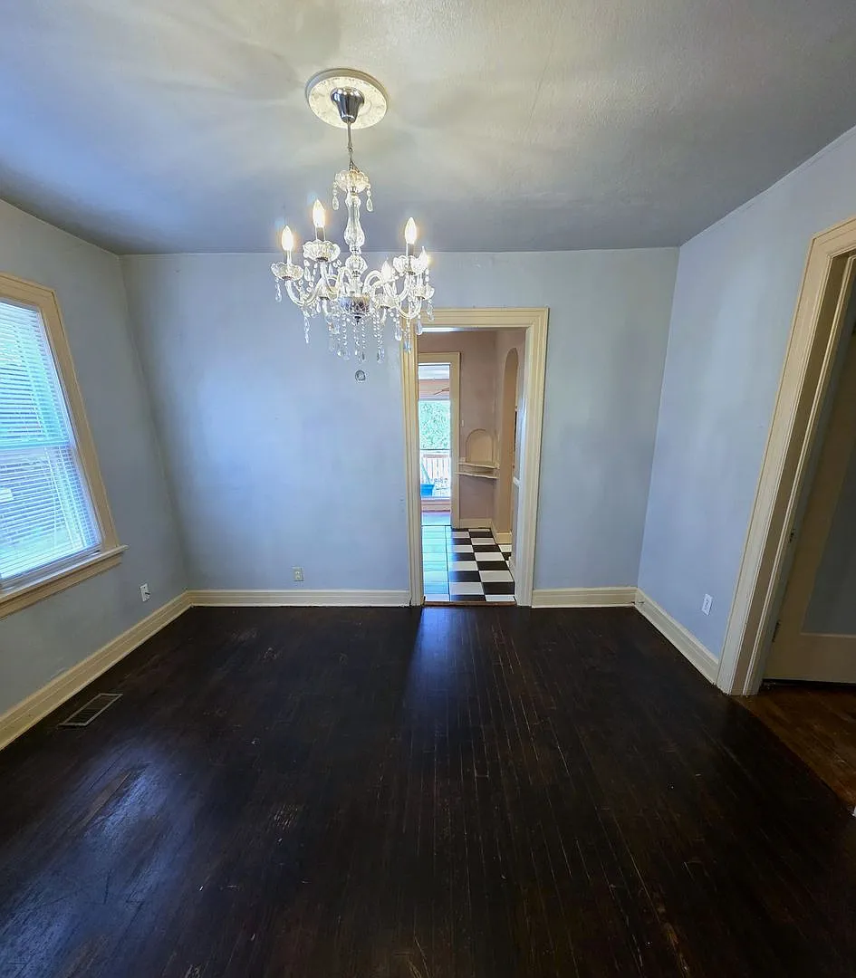 3 Bed, 1 Bath Home in NW OKC Close to Plaza District — Photo 4