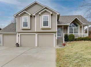 1850 Loughrey St, Liberty, MO 64068