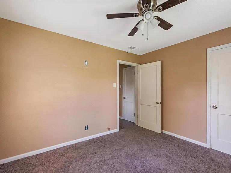 202 Norview Dr — Photo 13