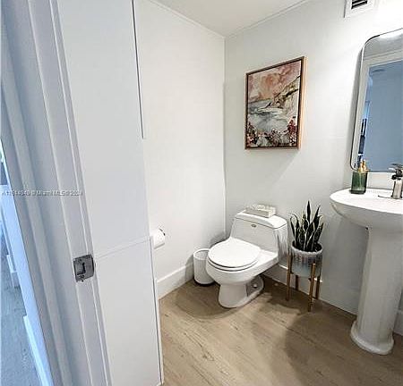 5th image of 1450 Brickell Bay Dr APT 1002