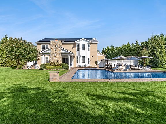 4th image of 23 Knollwood Dr