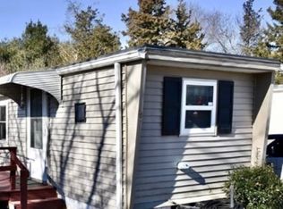 13 Jake Ln, Acushnet, MA 02743