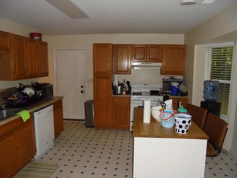 4941 September Ct NW — Photo 6